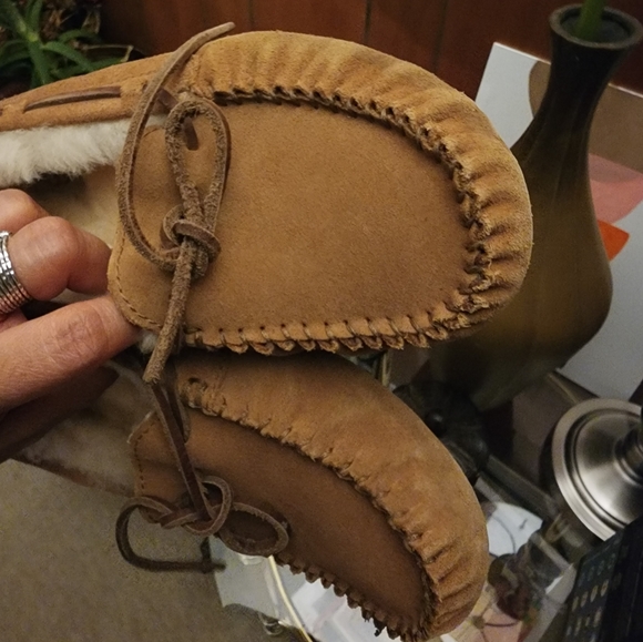 Ugg Dakota moccasins - Picture 11 of 16